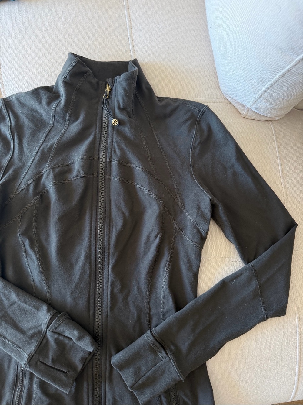 Lululemon define jacket- gold zipper